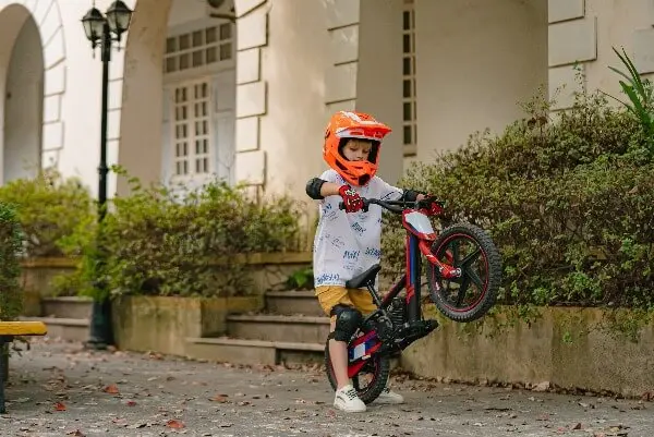 Revvi Cup 2021 Kids Electric Bike Racing UK